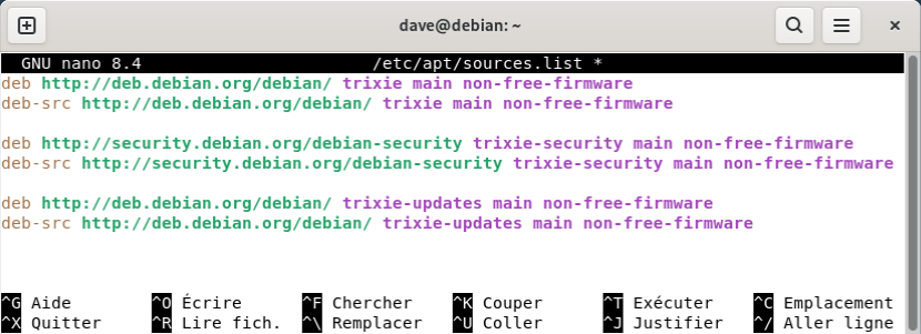 Le fichier sources.list par défaut pour Debian 13